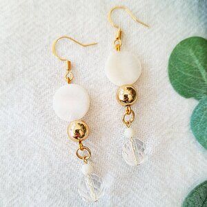 Mother of Pearl & Crystal Earrings, Bridal Ivory Shell Earrings, Elegant Coastal